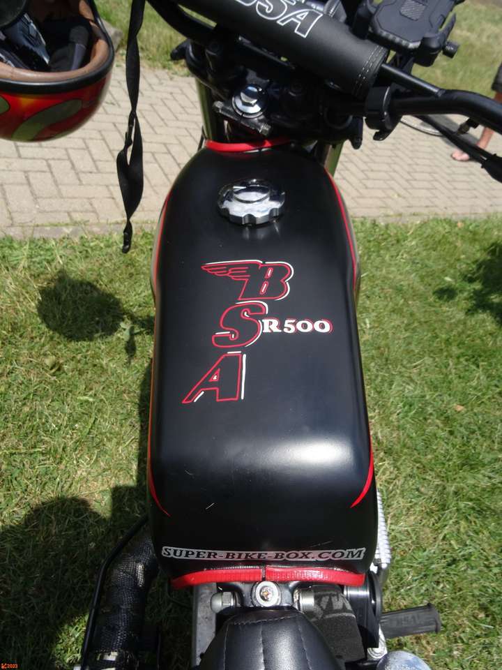 BSA SR500